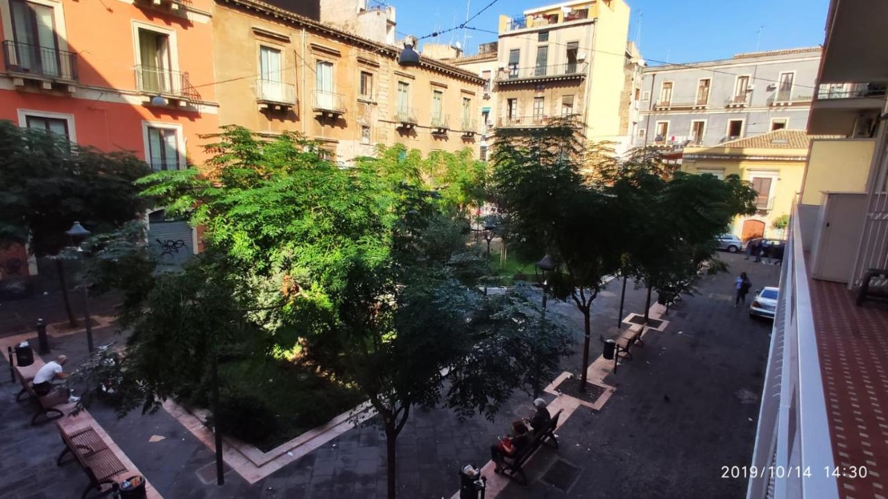 Luxury Catania Panzió Kültér fotó