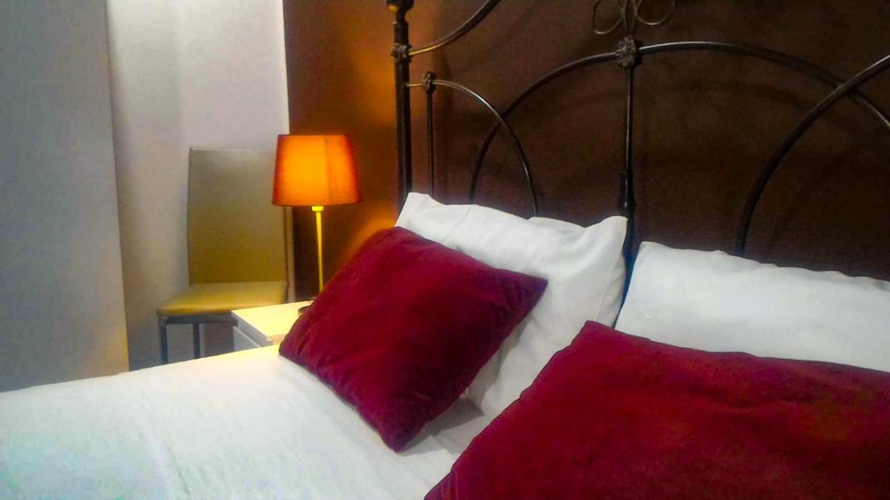 Luxury Catania Panzió Kültér fotó