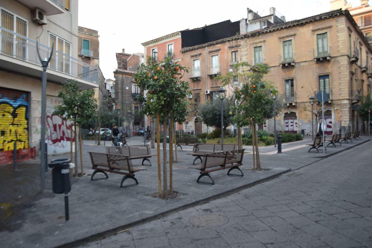 Luxury Catania Panzió Kültér fotó