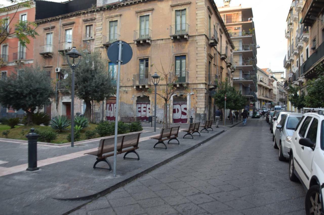 Luxury Catania Panzió Kültér fotó