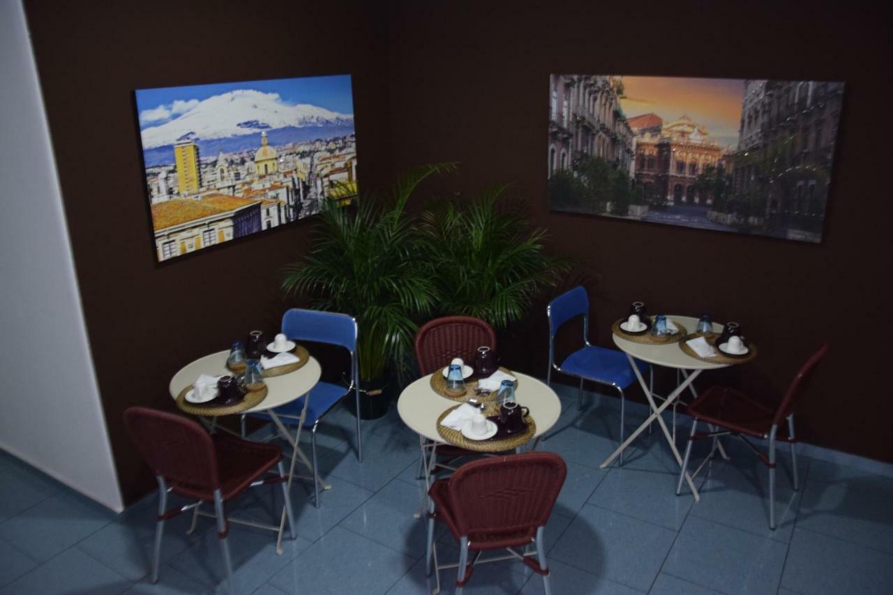 Luxury Catania Panzió Kültér fotó