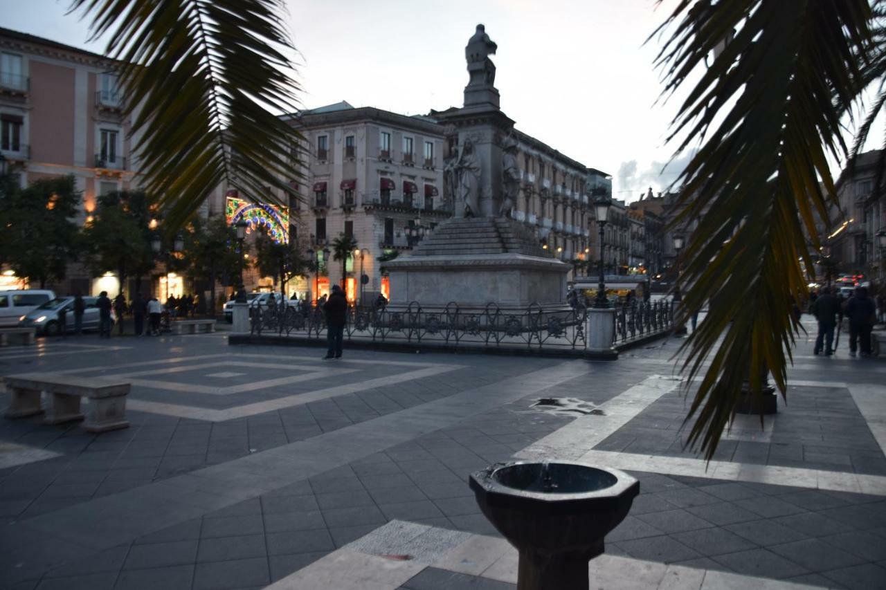Luxury Catania Panzió Kültér fotó