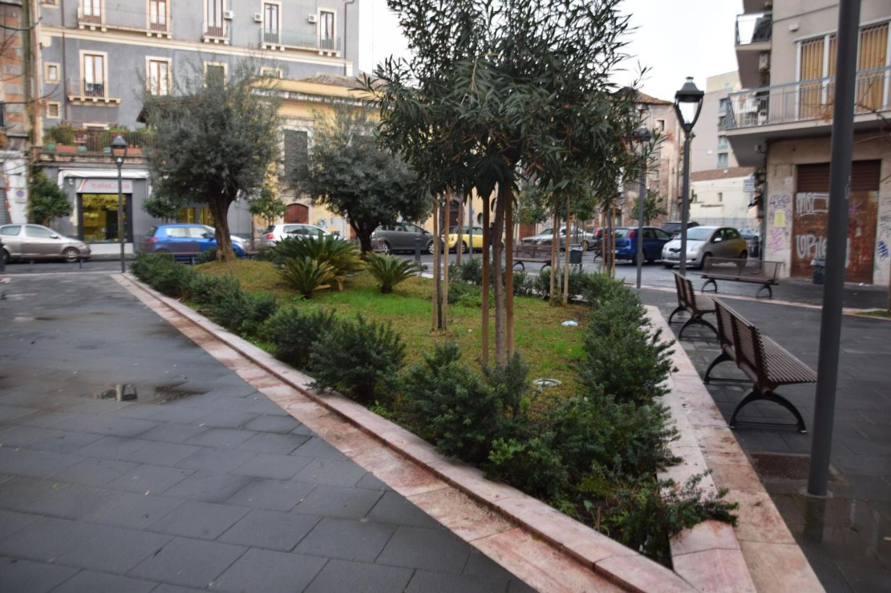 Luxury Catania Panzió Kültér fotó